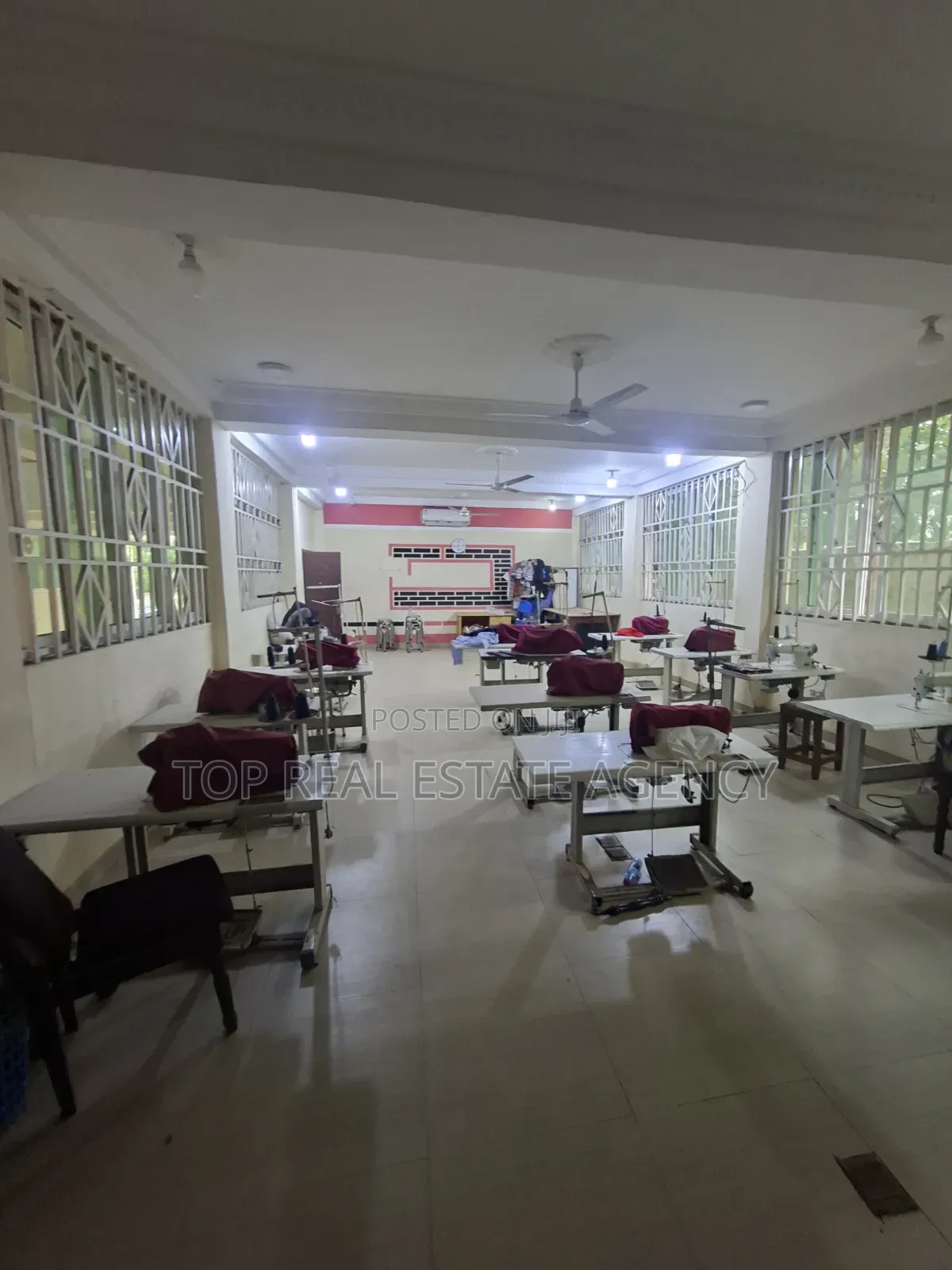 Office Space for Rent at Dome K. Boat
