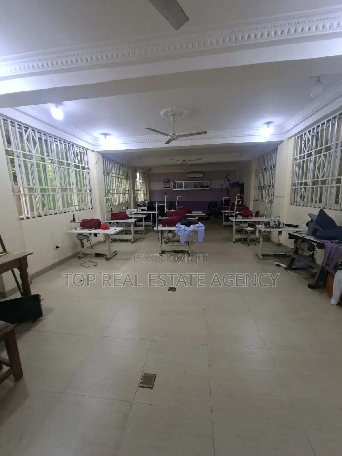 Office Space for Rent at Dome K. Boat