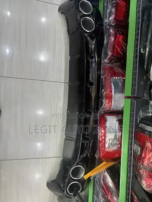 Mercedes Benz C300,C43, Buck Bumper Diffuser Available