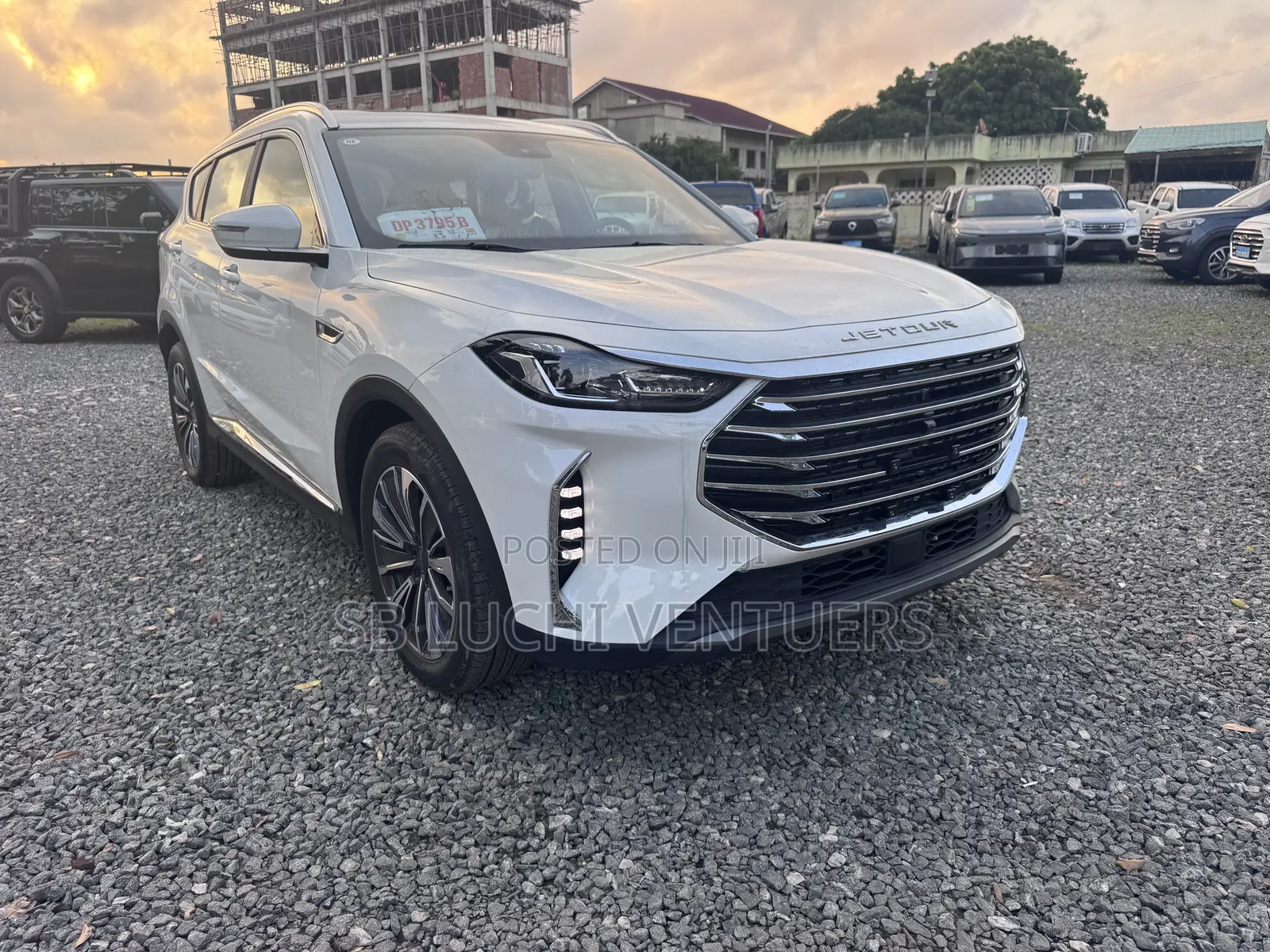 Jetour X70 1.5 7-Seater FWD 2022 White