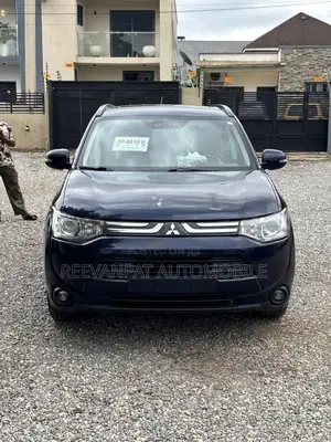 Mitsubishi Outlander 2015 Blue