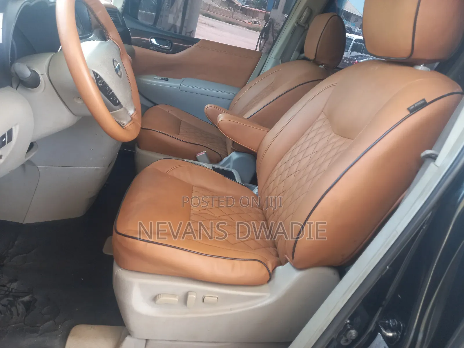 Nissan Quest 2012 Black