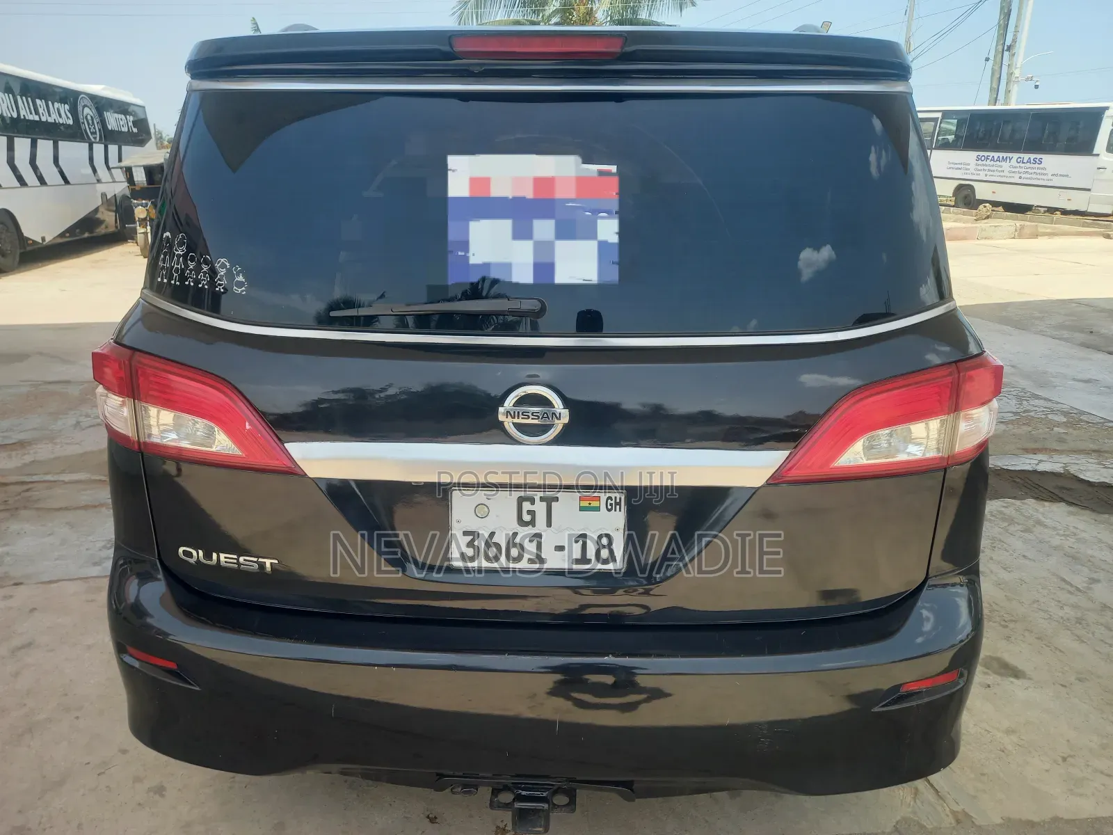 Nissan Quest 2012 Black