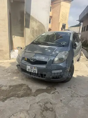 Toyota Vitz 1.3 FWD 3dr 2010