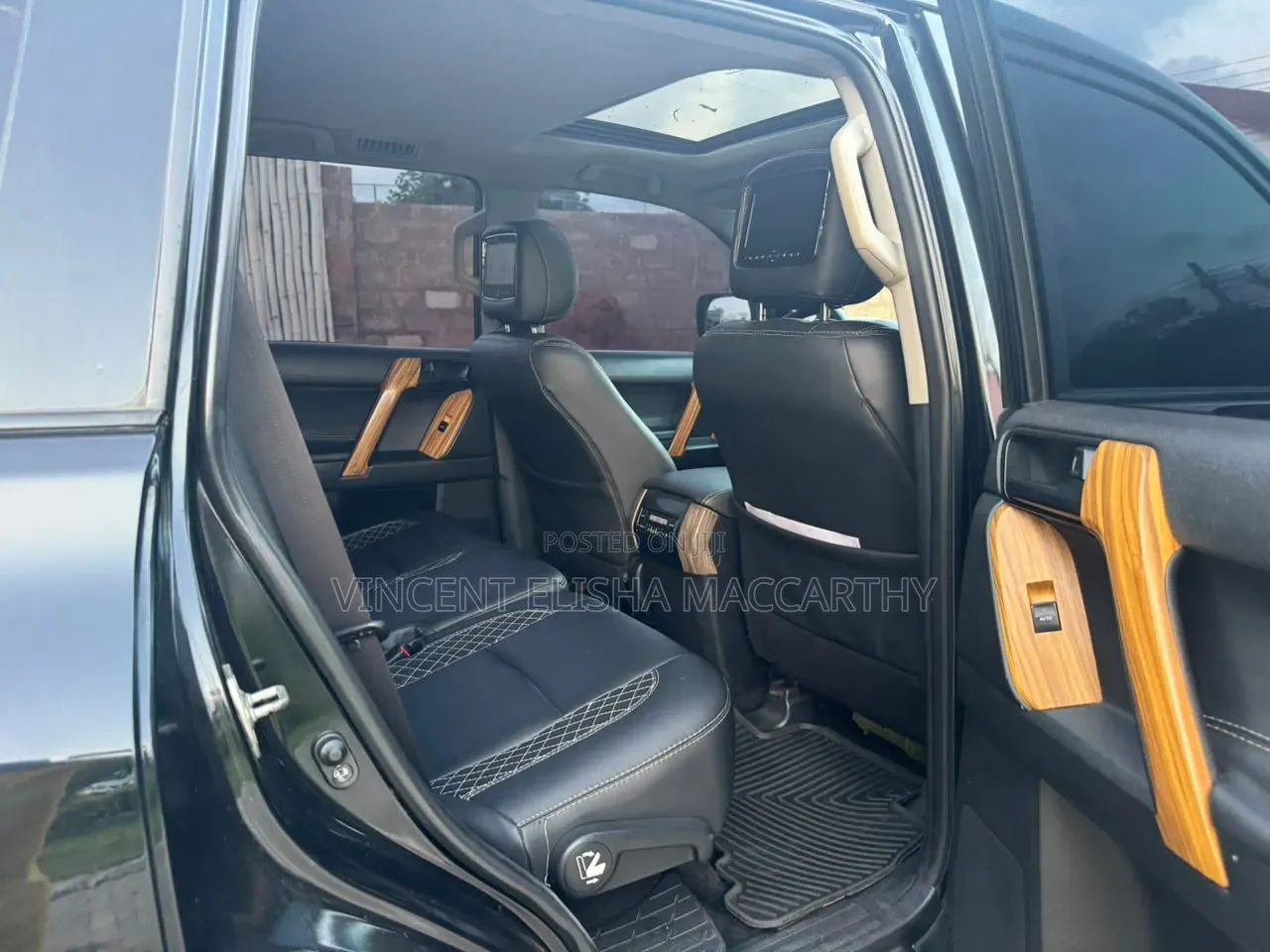 Toyota Land Cruiser Prado 2016 Black