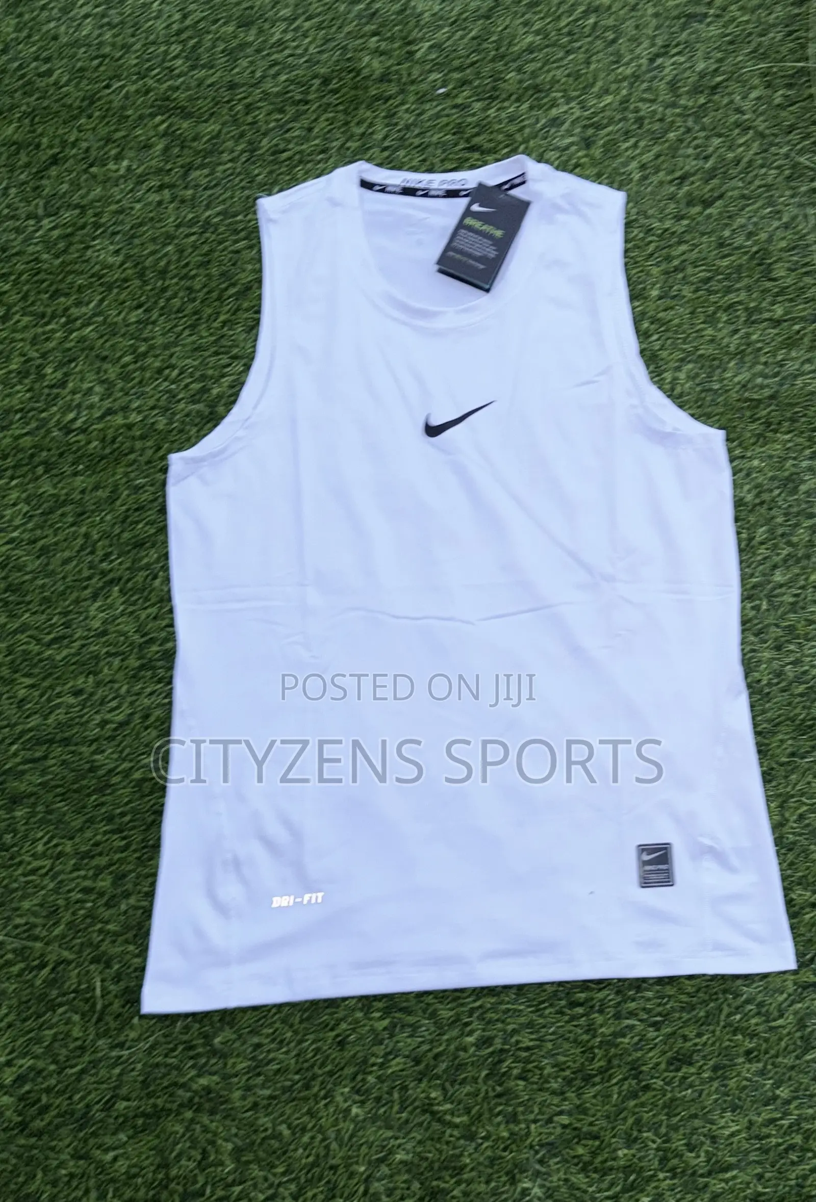 Nike White Sleeveless Gym/Sports Top
