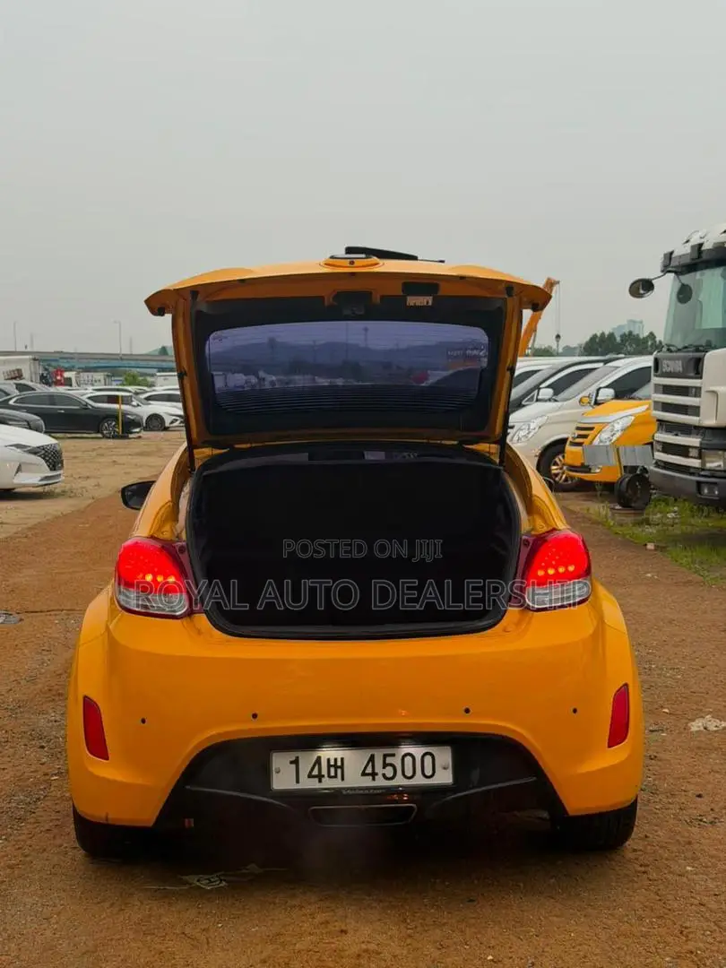 Hyundai Veloster Turbo 2013 Yellow