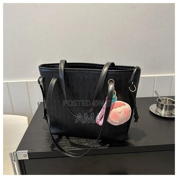Ladies Bag Available for Sale Right Here in Cape Coast