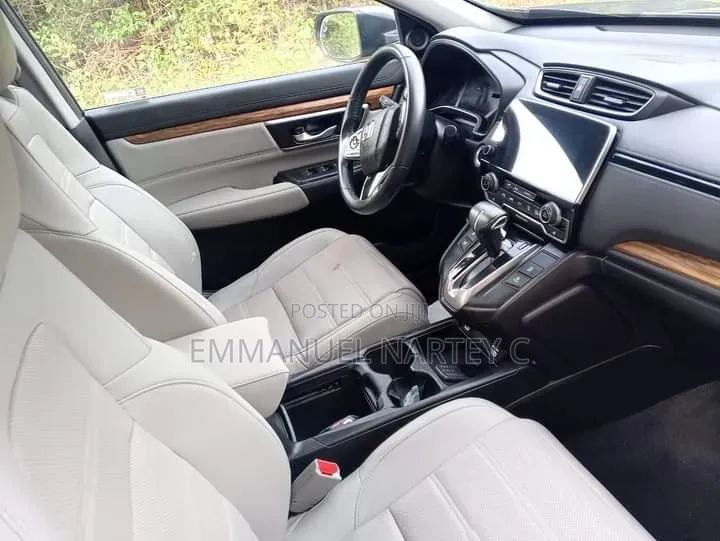 Honda CR-V 2021 White