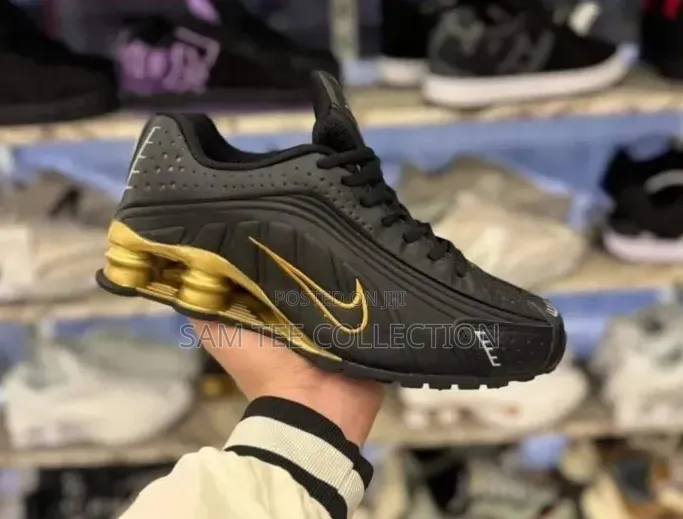 Nike Shox R4
