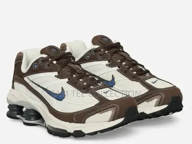 Nike Shox R4