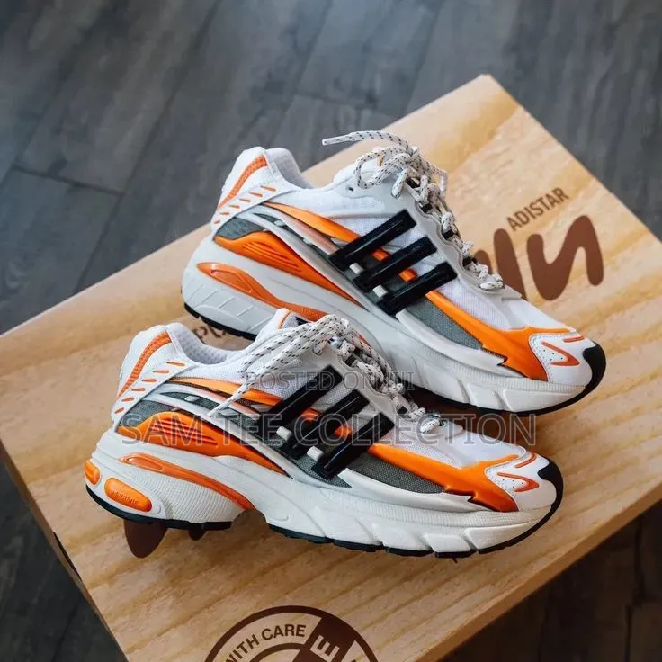 Pharrell Williams X Adidas Adistar Jellyfish. Greyblack and Orangegrey