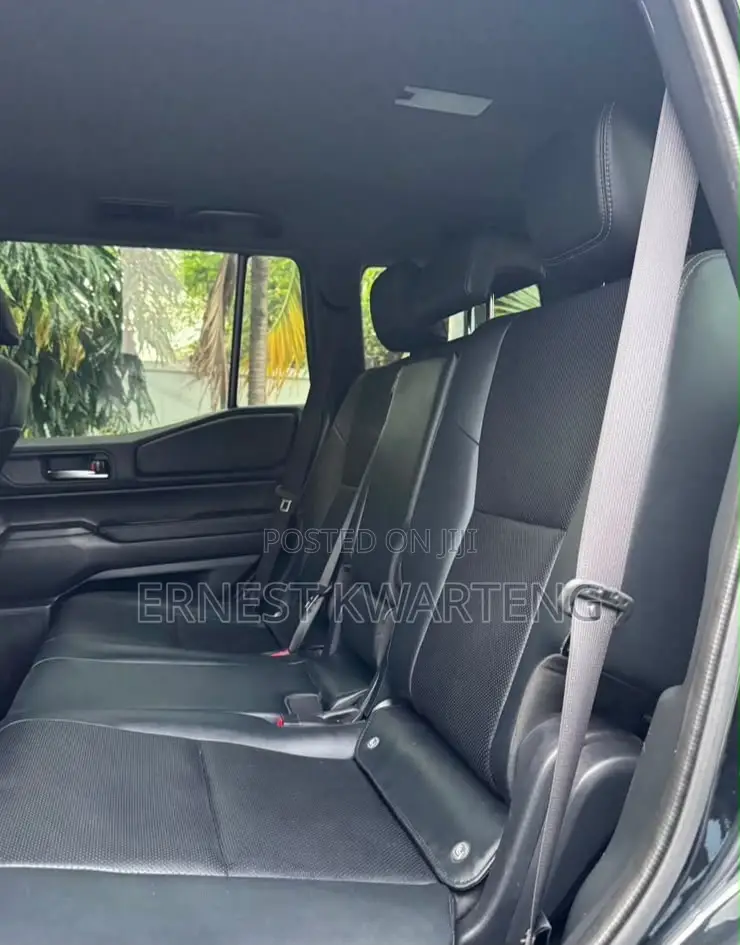 Toyota Land Cruiser Prado 2.8 2025 Gray