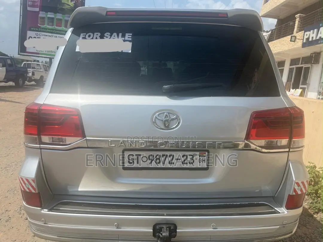 Toyota Land Cruiser 2014 Gray
