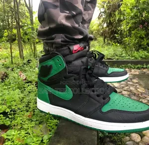 Nike Jordan 1 High Dunk. Original and Affordable