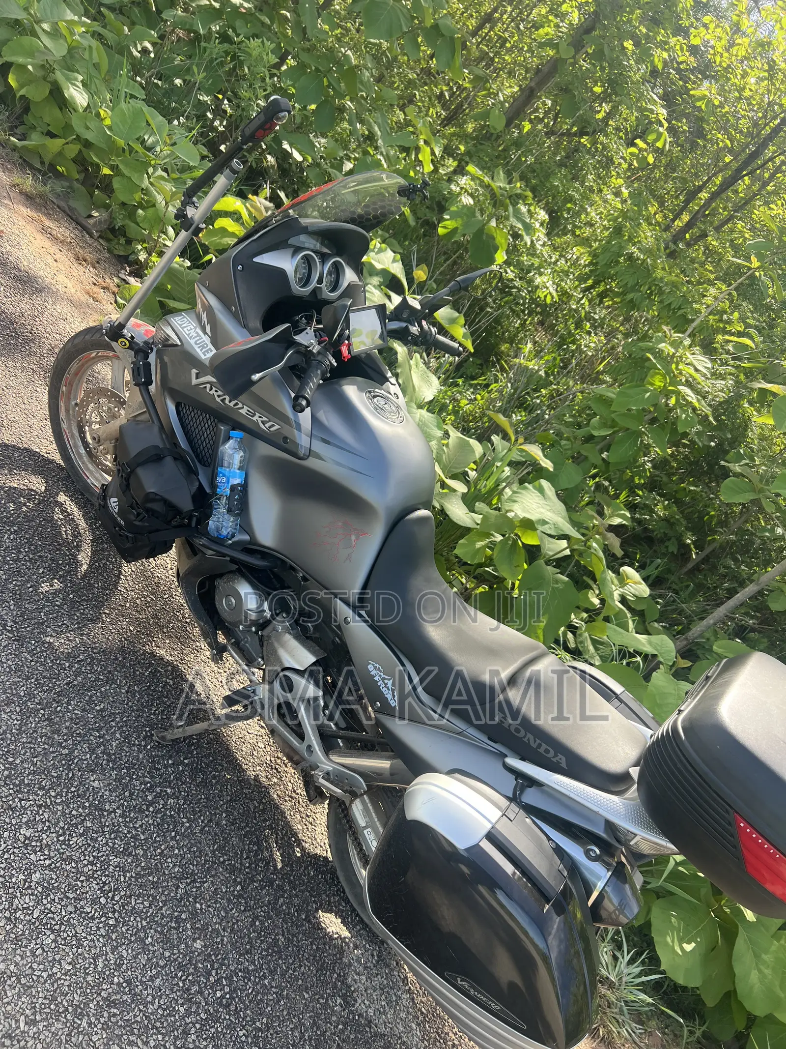 Honda 2024 Gray