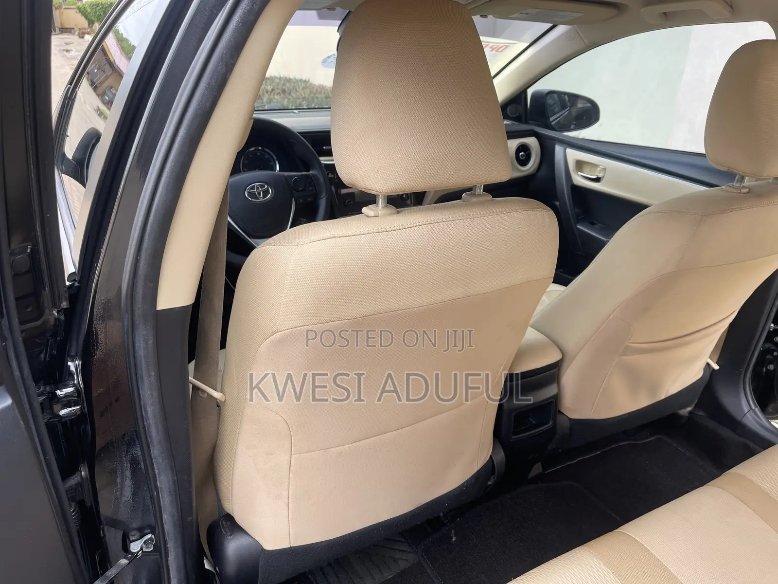 Toyota Corolla LE Eco (1.8L 4cyl 2A) 2018 Black