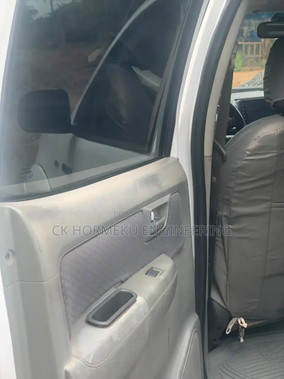Toyota Hilux 2012 White