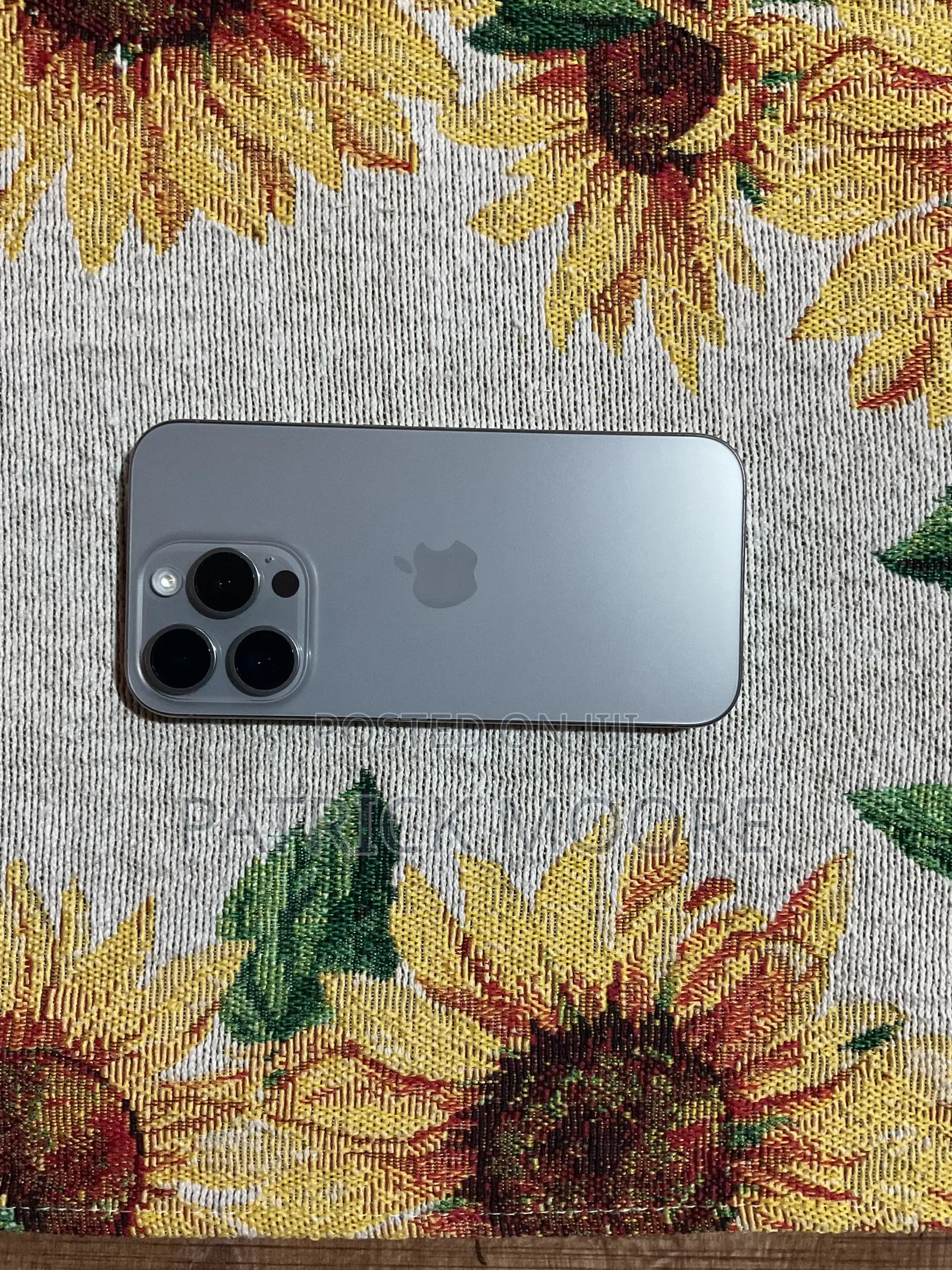 Apple iPhone 15 Pro 128 GB Gray