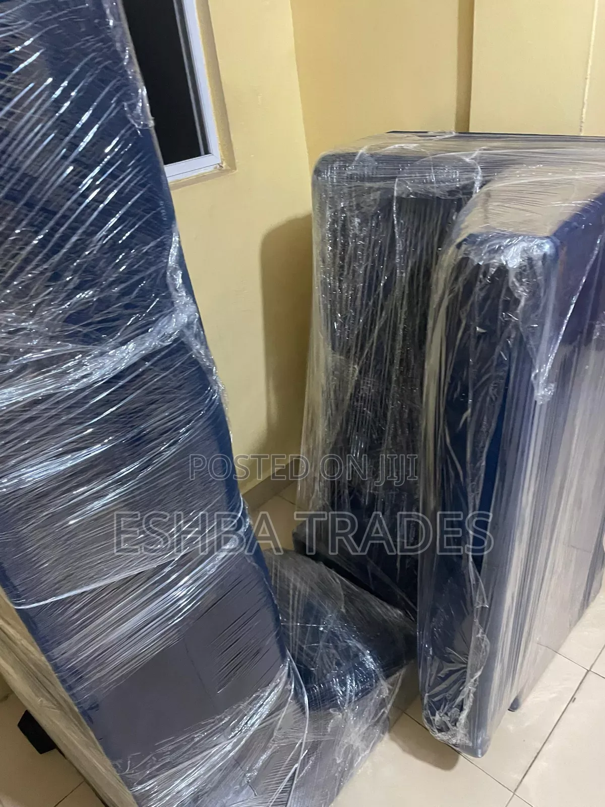 3 in 1 L Shaped Couch Designed to Fit an Everyday Home