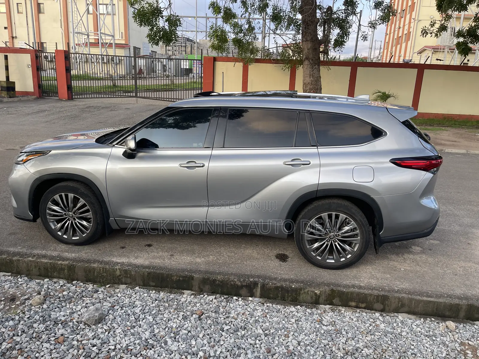 Toyota Highlander 2021 Silver
