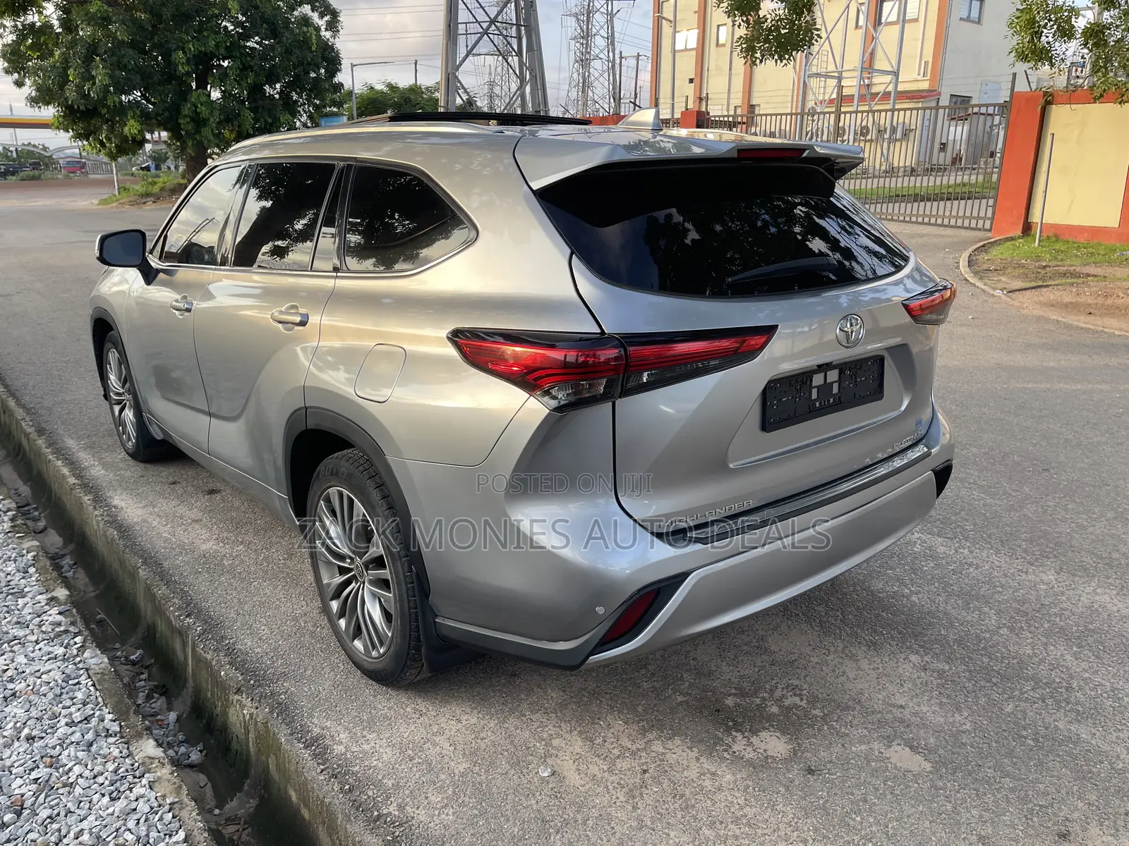 Toyota Highlander 2021 Silver