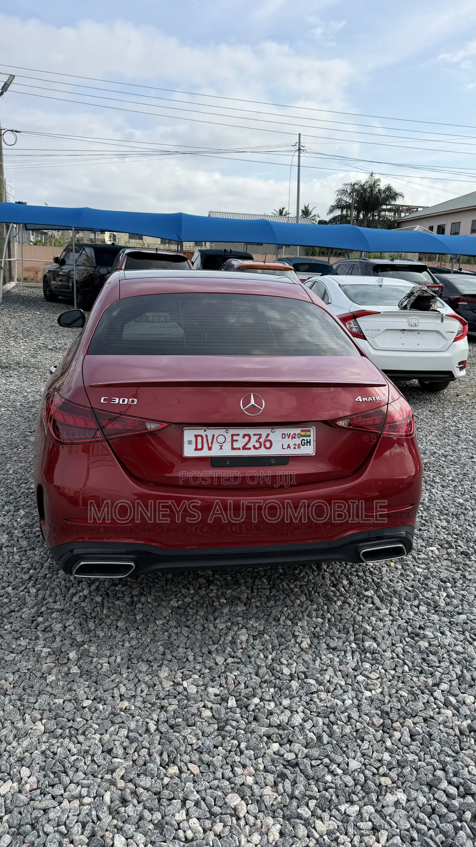 Mercedes-Benz C300 2023 Red