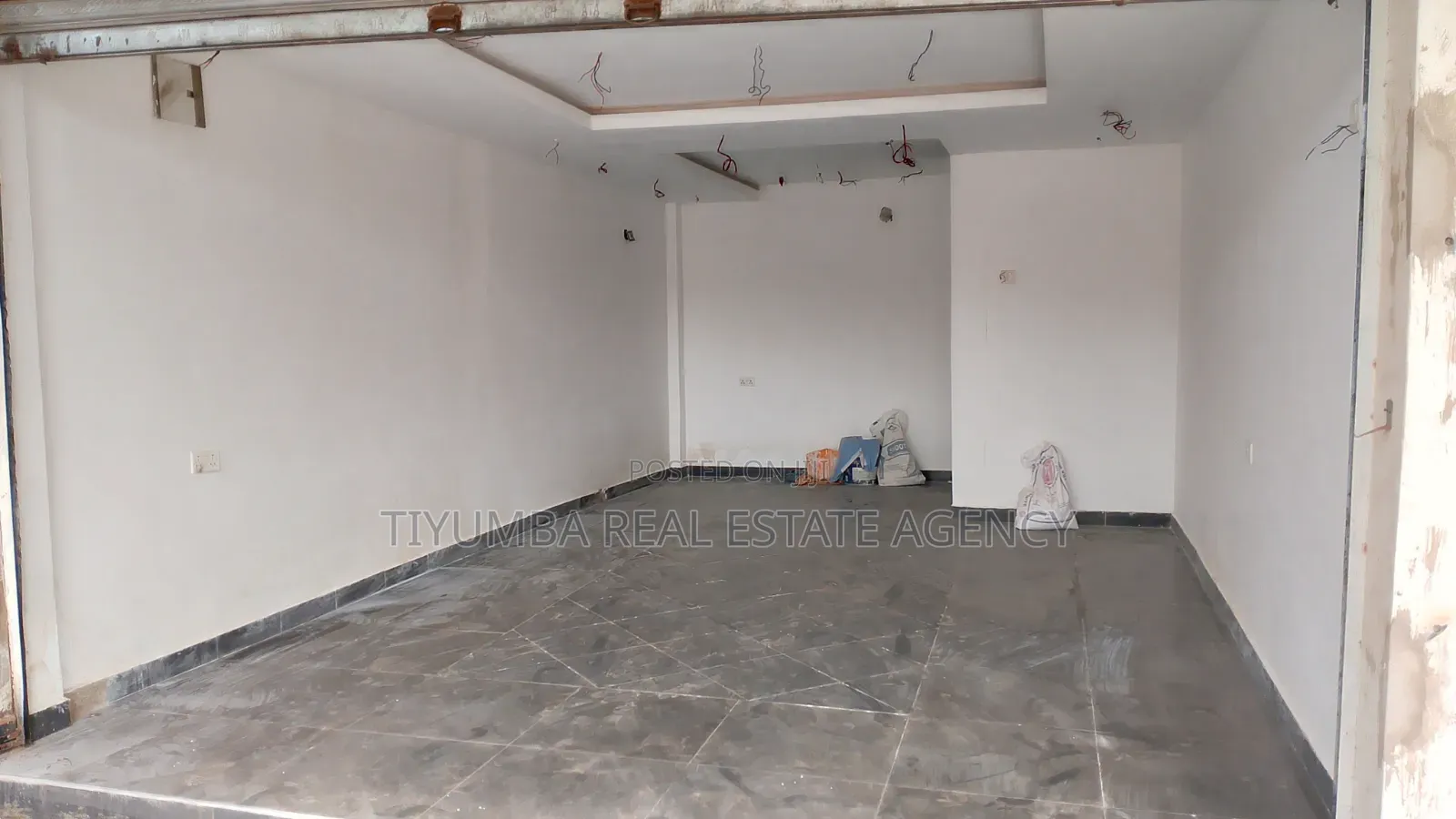 Shop Space for Rent at Musuku.
