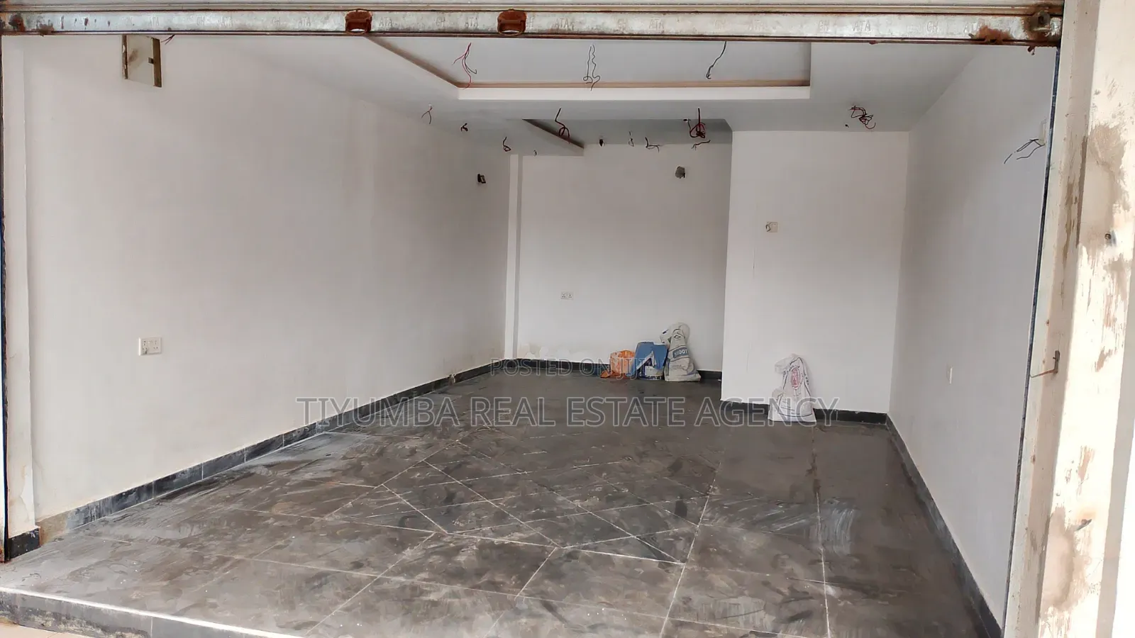 Shop Space for Rent at Musuku.