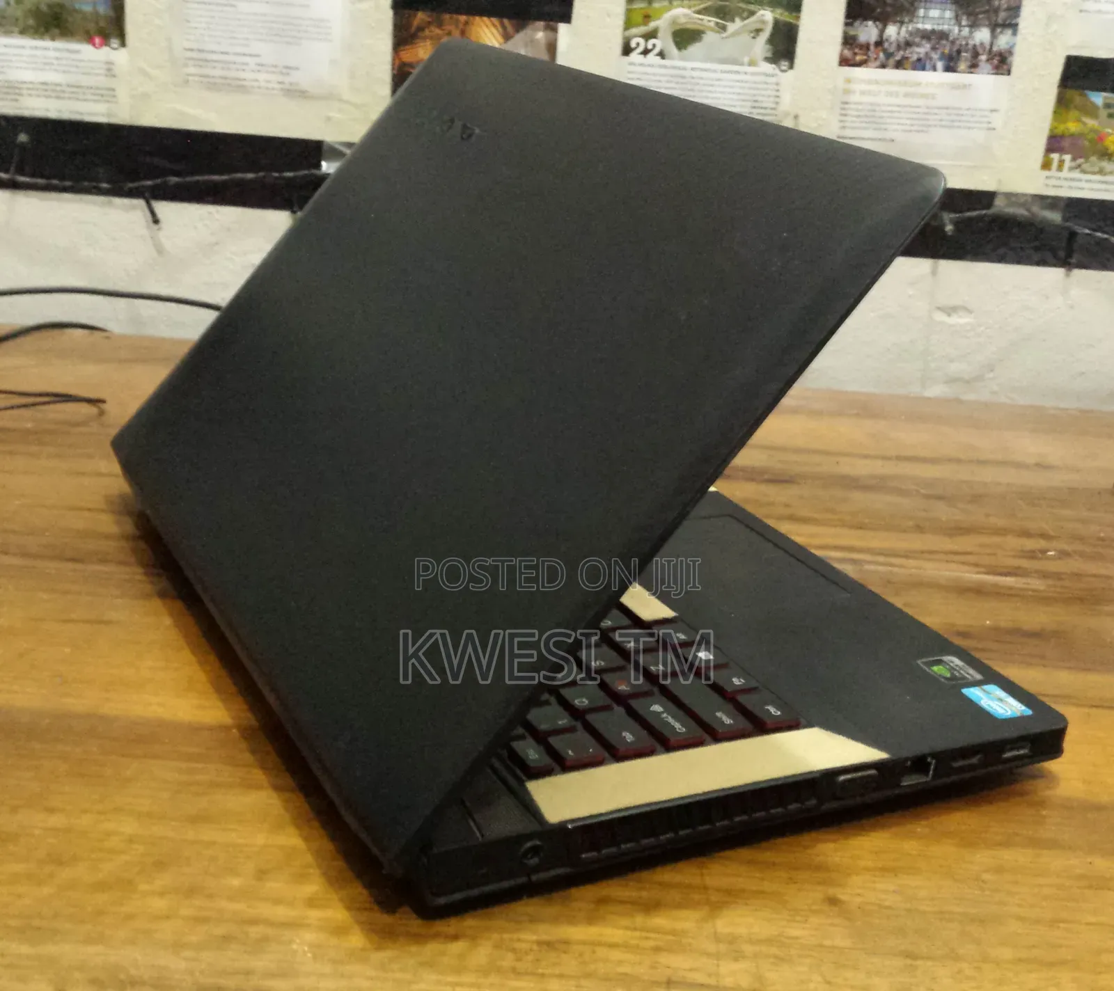 Laptop Lenovo IdeaPad Y400 8GB Intel Core i7 HDD+SSD 500GB