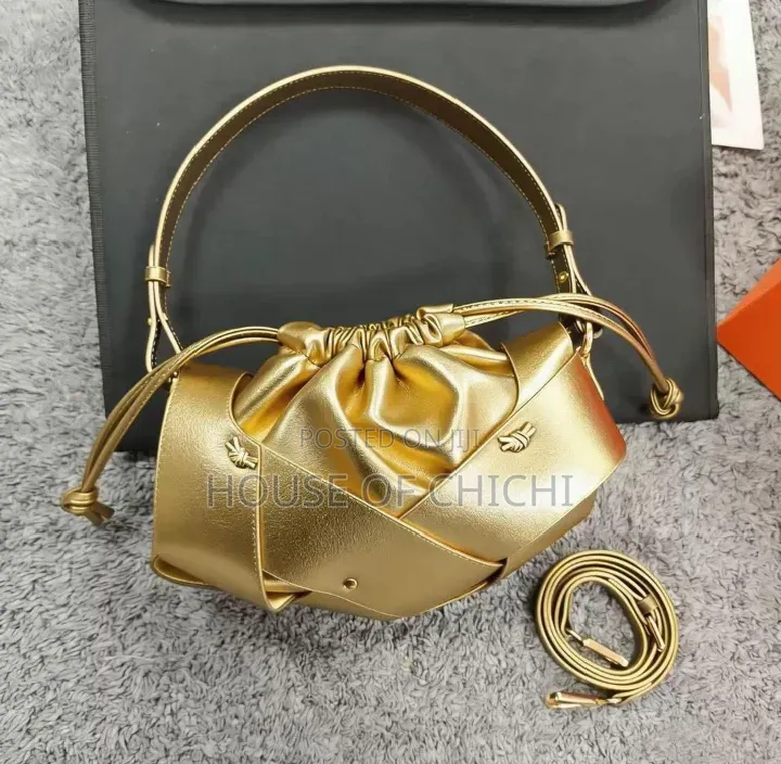 Diamond Shaped Bottega Veneta Handbag