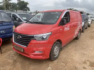 Hyundai Starex 2020 Red