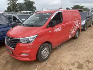 Hyundai Starex 2020 Red