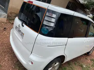 Toyota Sienta 1.5 FWD 2010 White