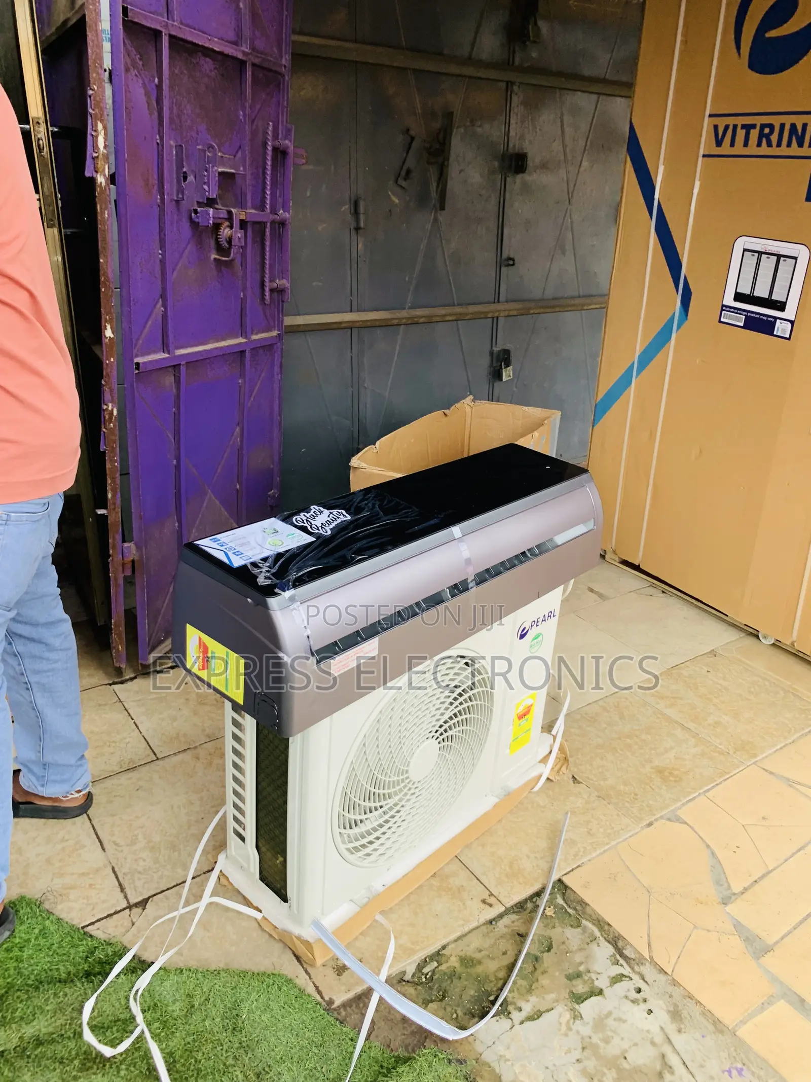 Ultra Modern Sleek 2.0hp Mirror Air Conditioner 2.0hp