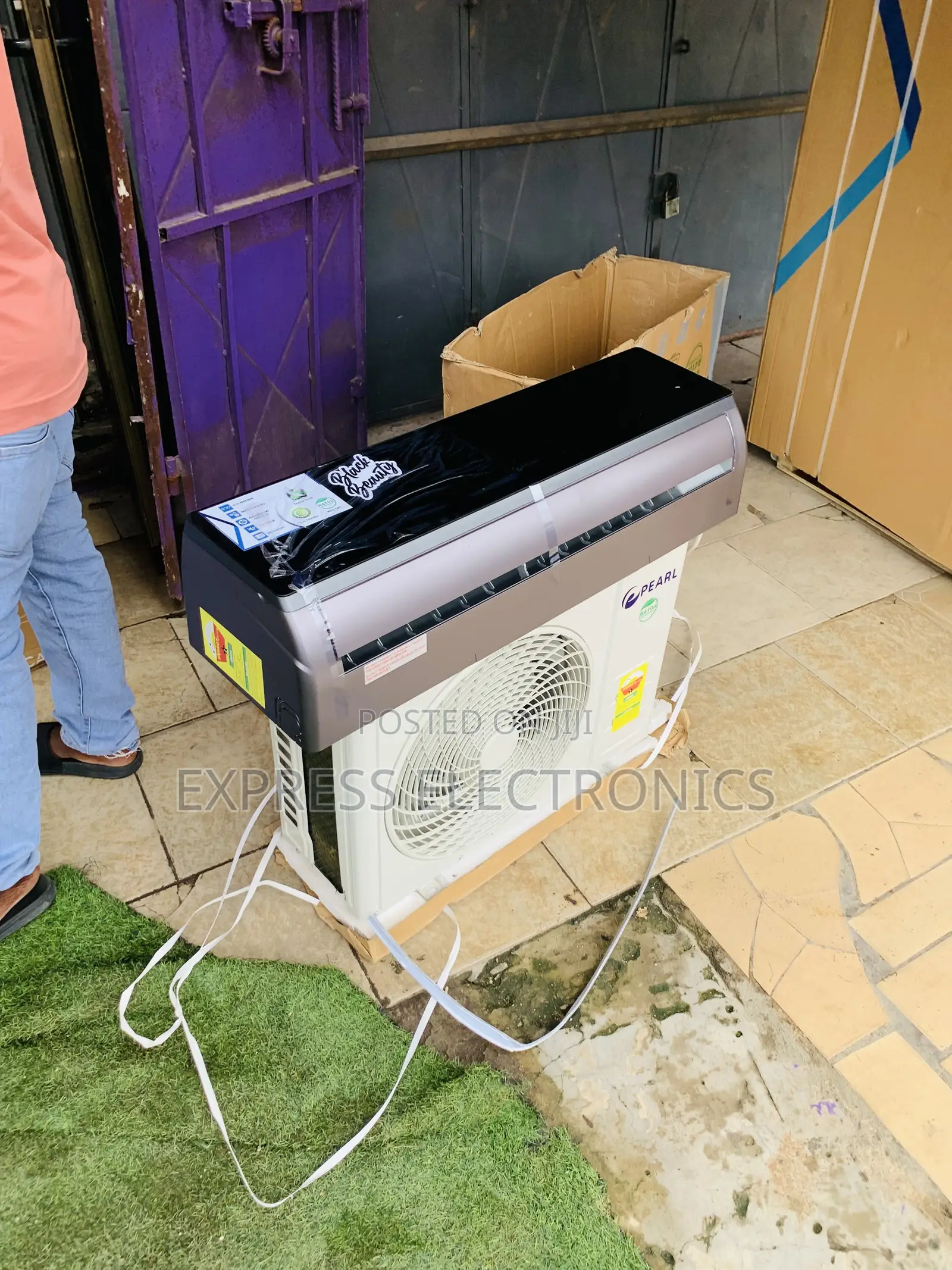 Ultra Modern Sleek 2.0hp Mirror Air Conditioner 2.0hp