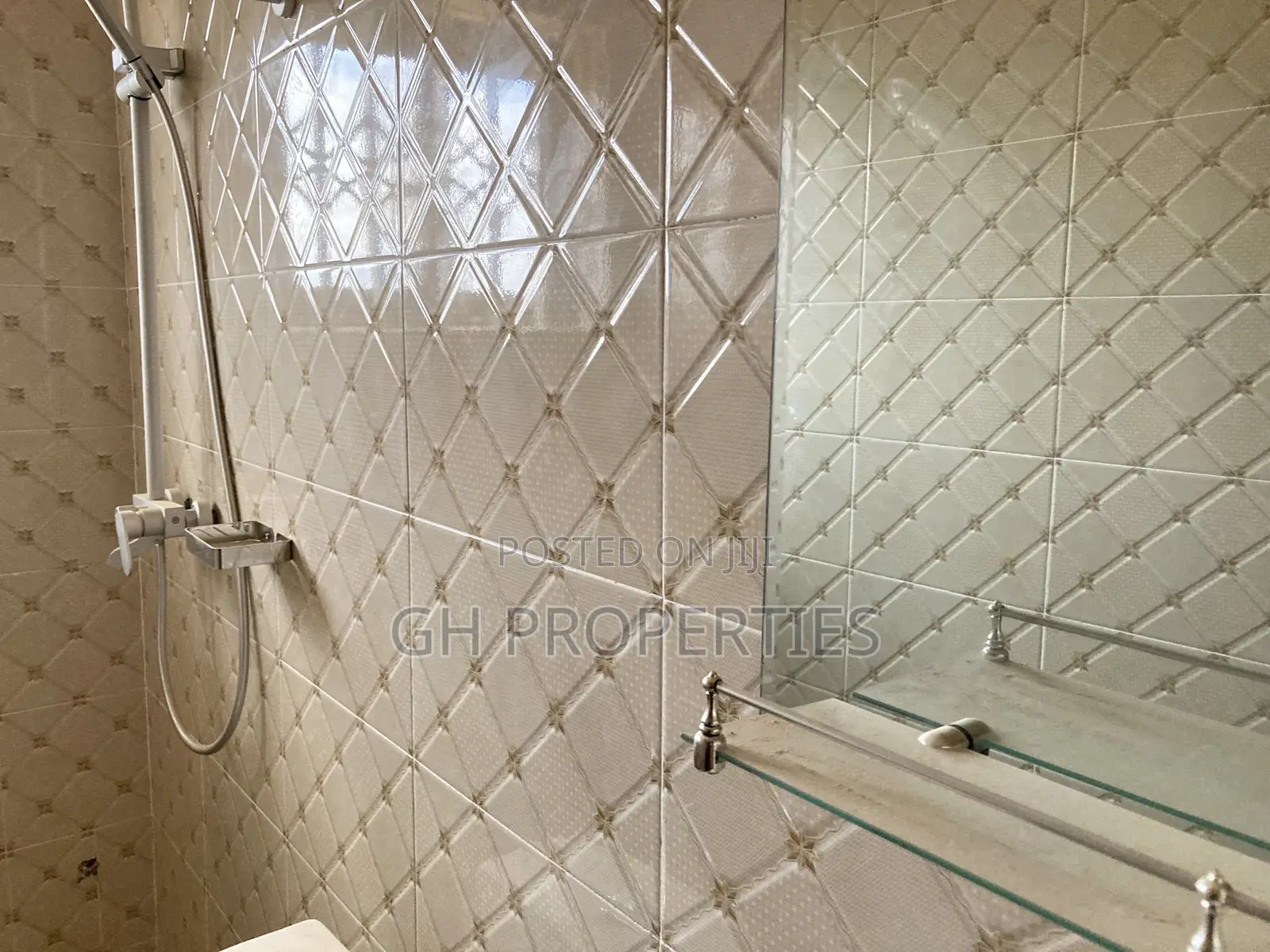 2bdrm Apartment in Wood Village., Kumasi Metropolitan for rent
