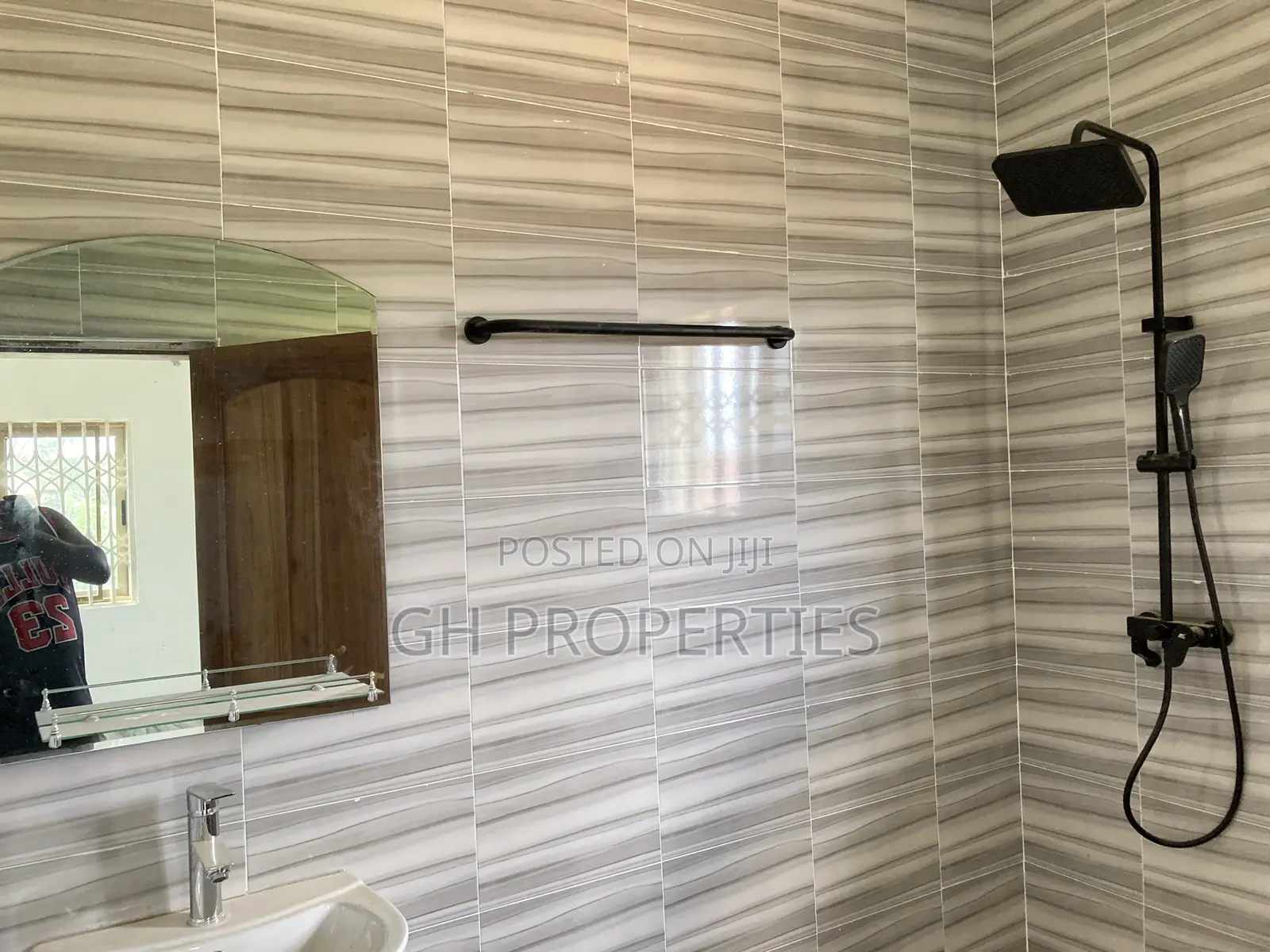 2bdrm Apartment in Wood Village., Kumasi Metropolitan for rent