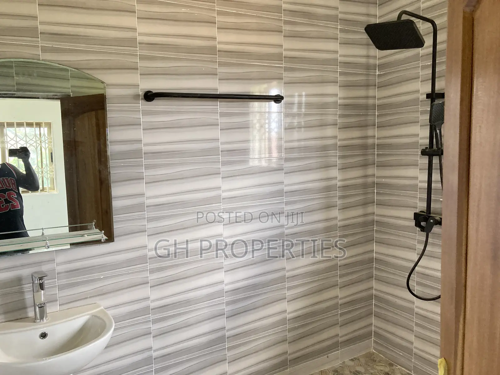 2bdrm Apartment in Wood Village., Kumasi Metropolitan for rent
