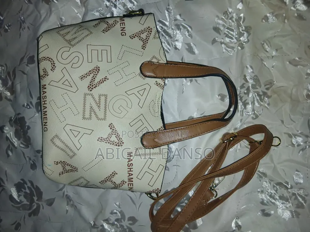 Nice and Affordable Bags in Sunyani (Wholesale Available)