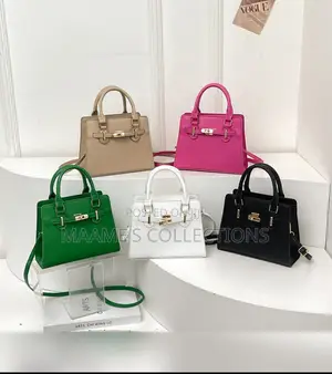Fashionable And High-end Women’S Handbags