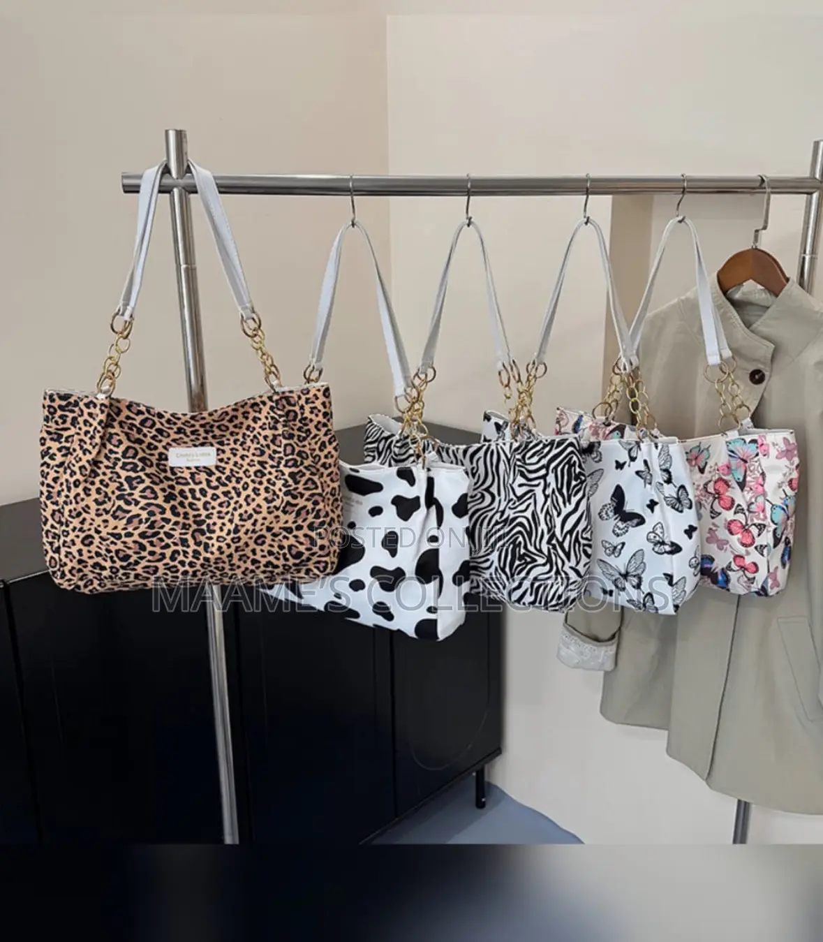 Fashionable And High-end Women’S Handbags
