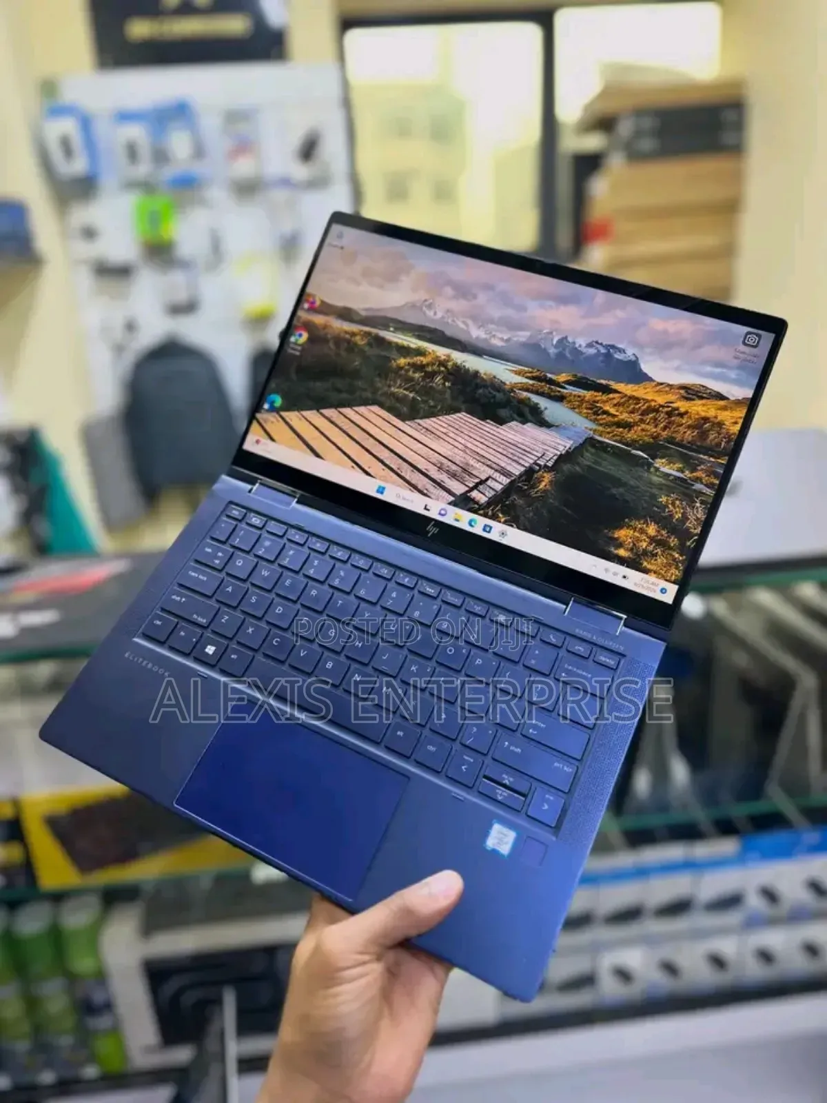 New Laptop HP Elite Dragonfly x360 8th Gen 16GB Intel Core i5 SSD 512GB