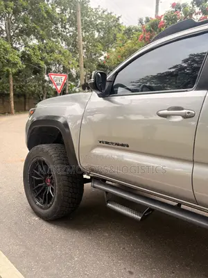 Toyota Tacoma TRD Sport 2018 Gray
