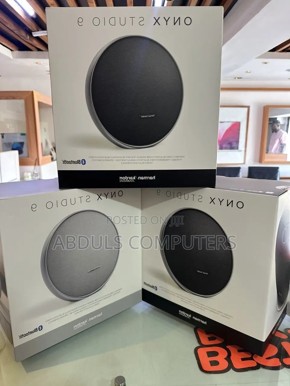 JBL Onyx Studio 9