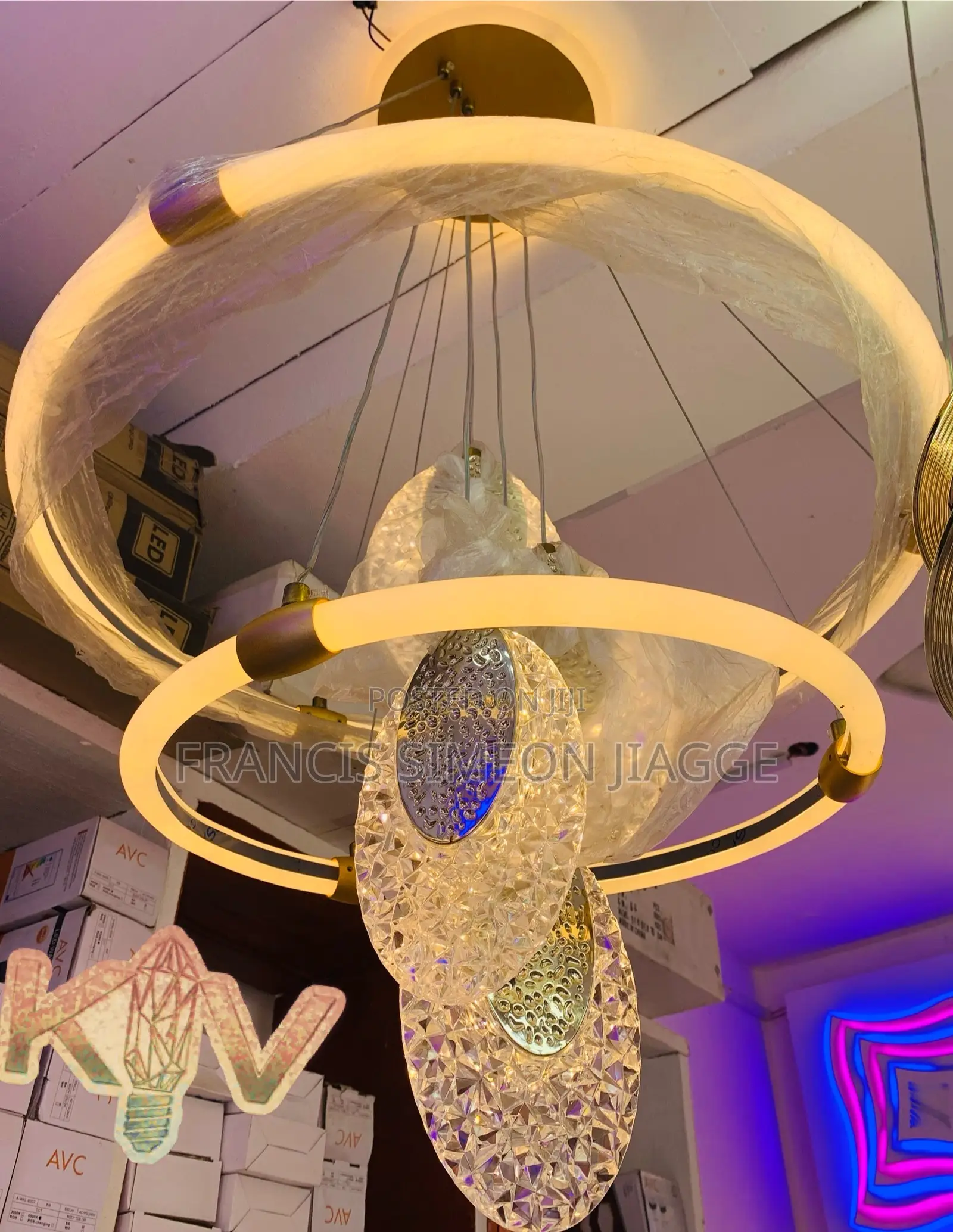 Hight-Adjustable Pendant Lights