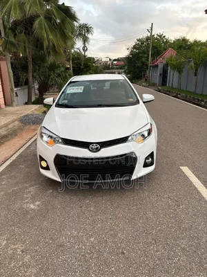 Toyota Corolla 2015 White