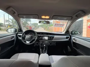 Toyota Corolla 2015 White