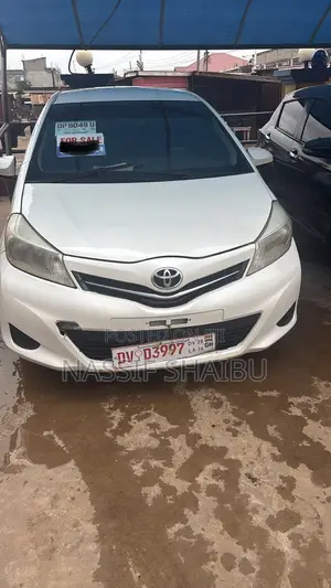 Toyota Yaris 2013 White
