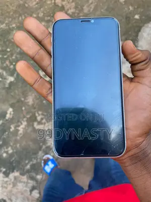 Apple iPhone XR 128 GB White